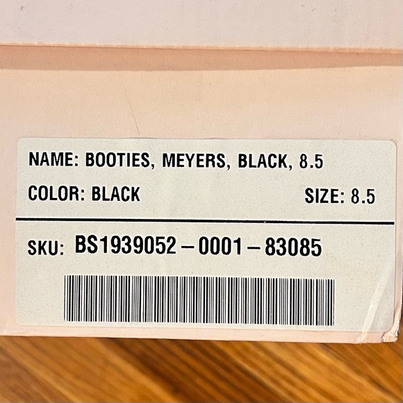 JustFab Boots - Picture 10 of 10